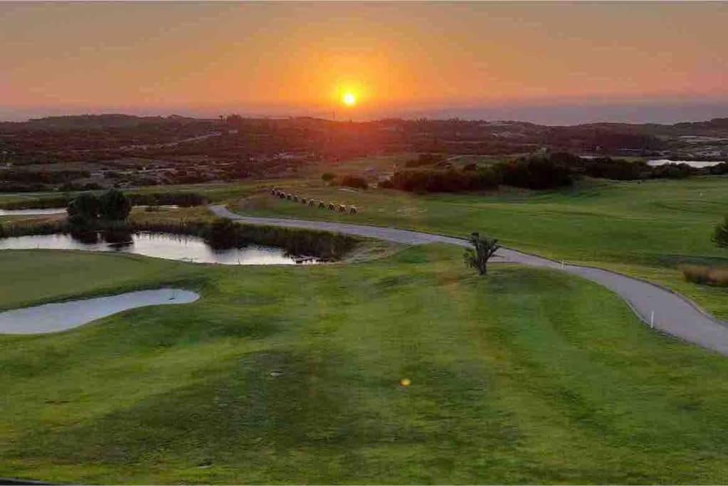 Ocean, Surf, Golf Private Villa With Pool Near Lagoon Casal do Narcizo エクステリア 写真